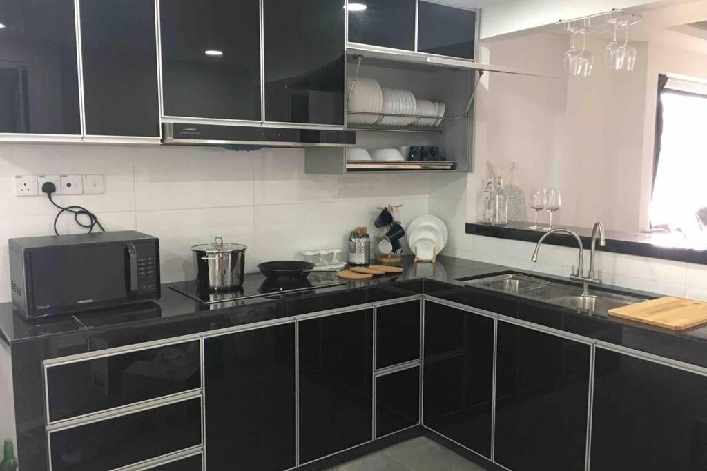 22Pax :Taman Pelangi Party House Nearby Midvelly Villa Johor Bahru Exterior foto