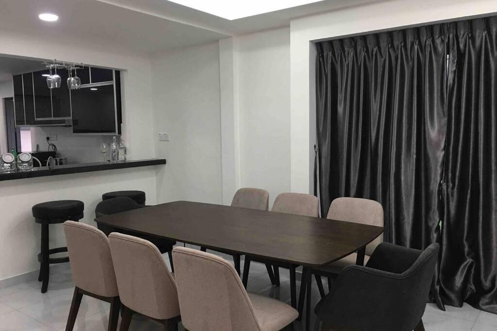 22Pax :Taman Pelangi Party House Nearby Midvelly Villa Johor Bahru Exterior foto