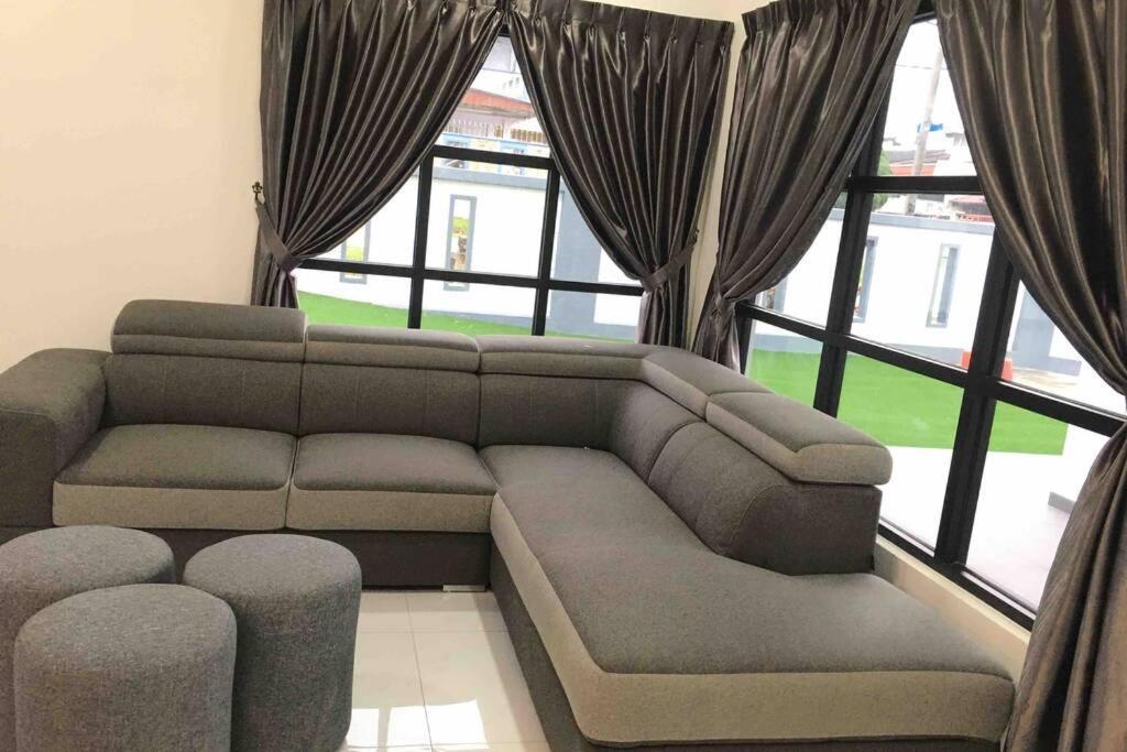 22Pax :Taman Pelangi Party House Nearby Midvelly Villa Johor Bahru Exterior foto