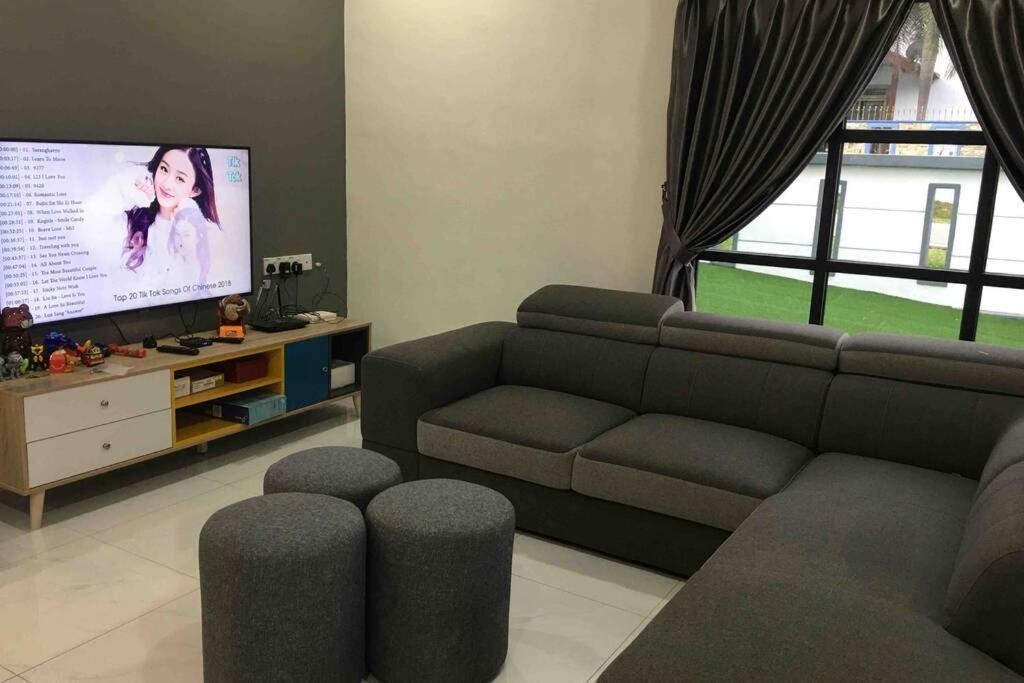 22Pax :Taman Pelangi Party House Nearby Midvelly Villa Johor Bahru Exterior foto